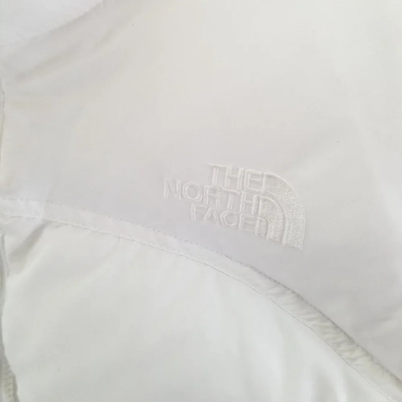 THE North Face White Goose Down Puffer Vest Nuptse M - Picture 6 of 15